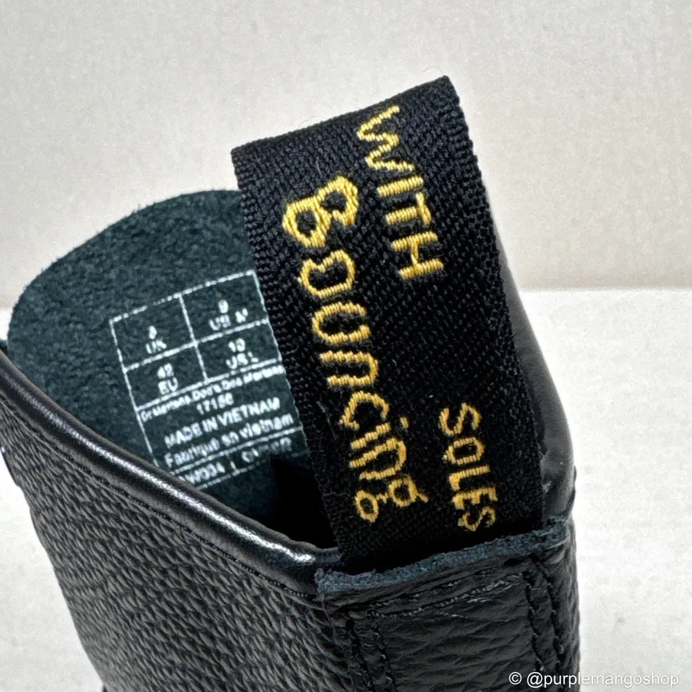 NWOT DR. MARTENS 1460 Pascal Virginia Leather Lace‎ Up Boots | Black | US M9/W10